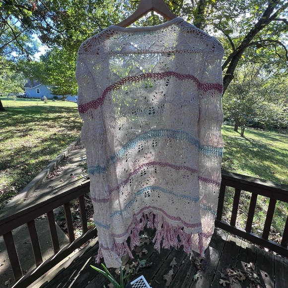 Maurice’s GUC crochet open front tassel cardigan - Picture 4 of 9